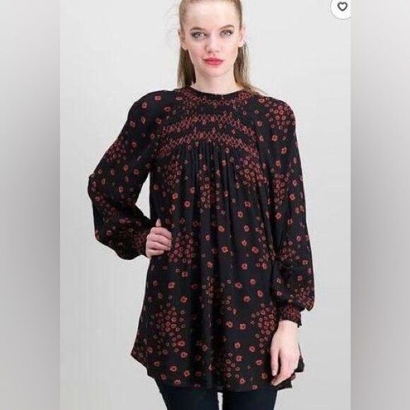 FREE PEOPLE IN HER HAIR TUNIC - Picture 1 of 4
